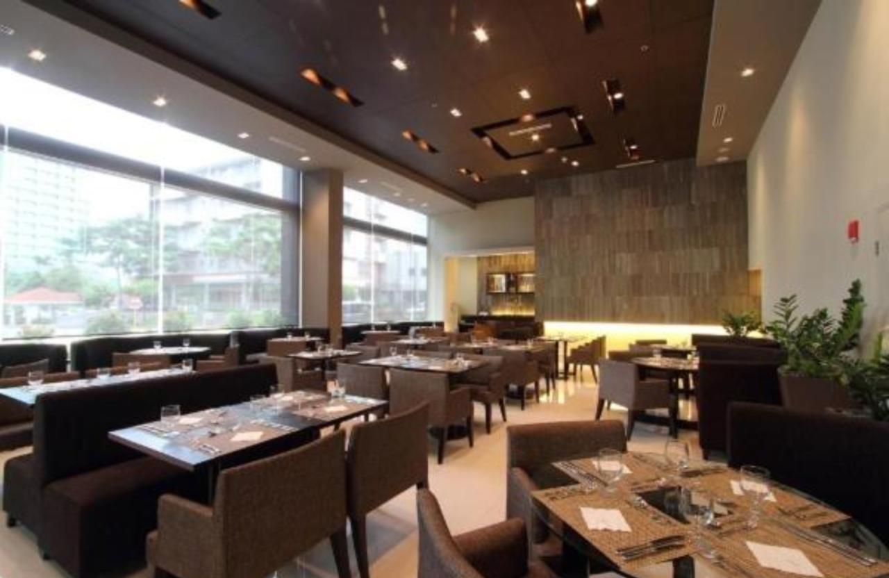 The B Hotel Alabang Muntinlupa City Buitenkant foto