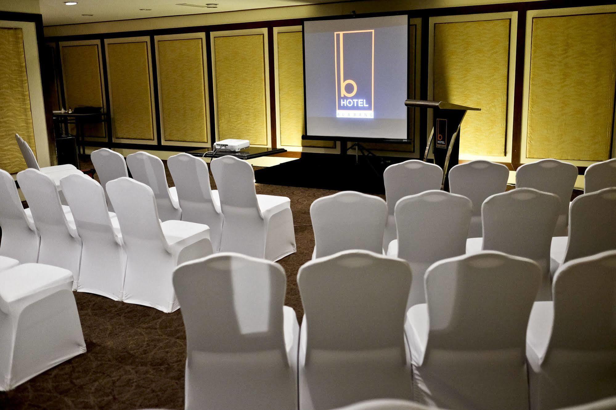 The B Hotel Alabang Muntinlupa City Buitenkant foto