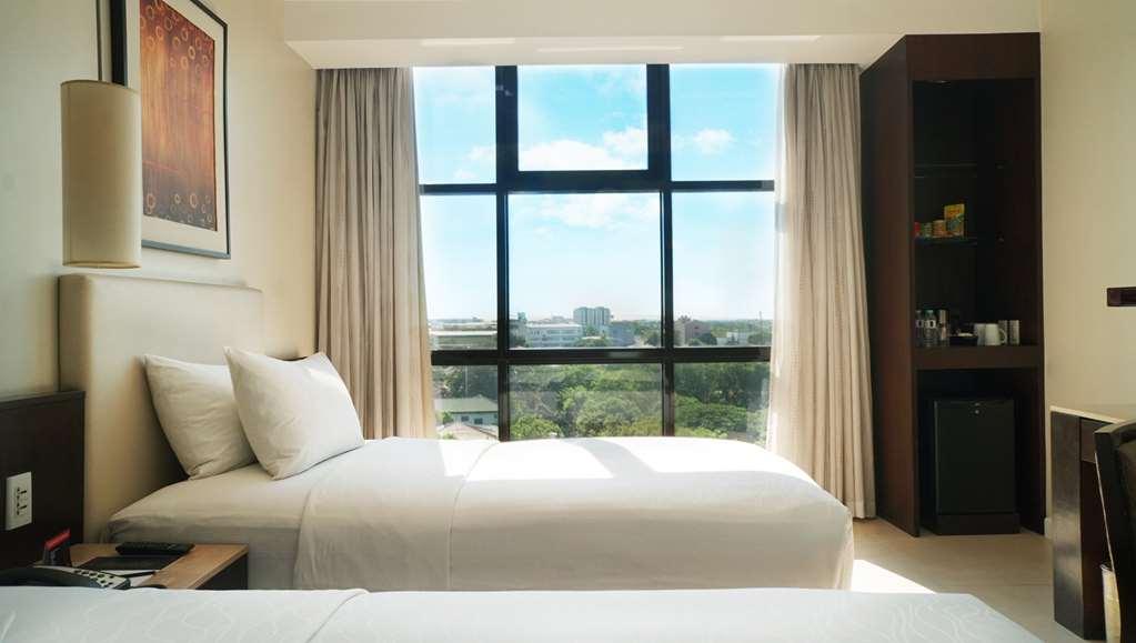 The B Hotel Alabang Muntinlupa City Kamer foto